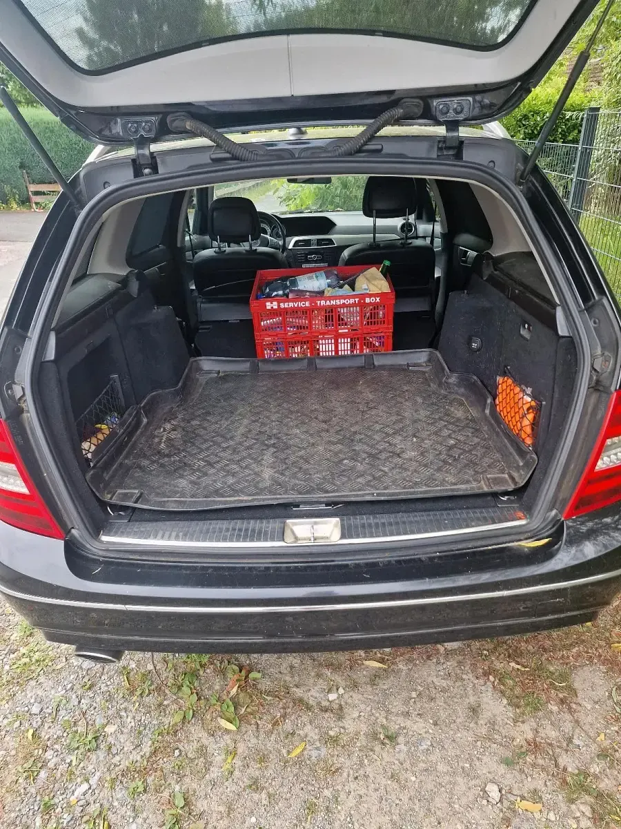 Gebraucht Mercedes 250 200 PS (147 kW) 2011 Schwarz Kombi