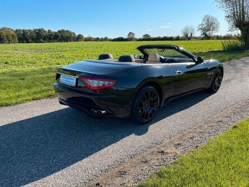 Gebraucht Maserati GranCabrio 441 PS (324 kW) 2010 Schwarz Cabrio
