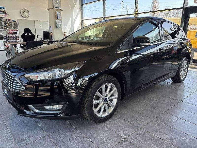 Gebraucht Ford Focus 125 PS (91 kW) 2018 Schwarz Limousine