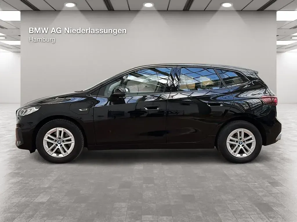 Gebraucht BMW 225 Active Tourer 136 PS (100 kW) 2022 Schwarz Van / Kleinbus