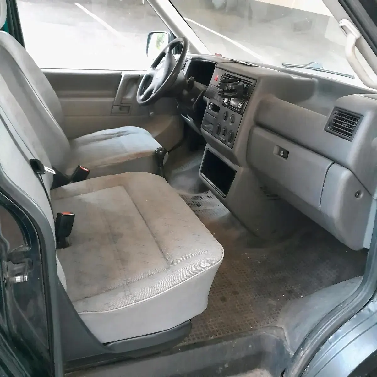 Gebraucht VW Transporter 115 PS (84 kW) 2000 Schwarz Van