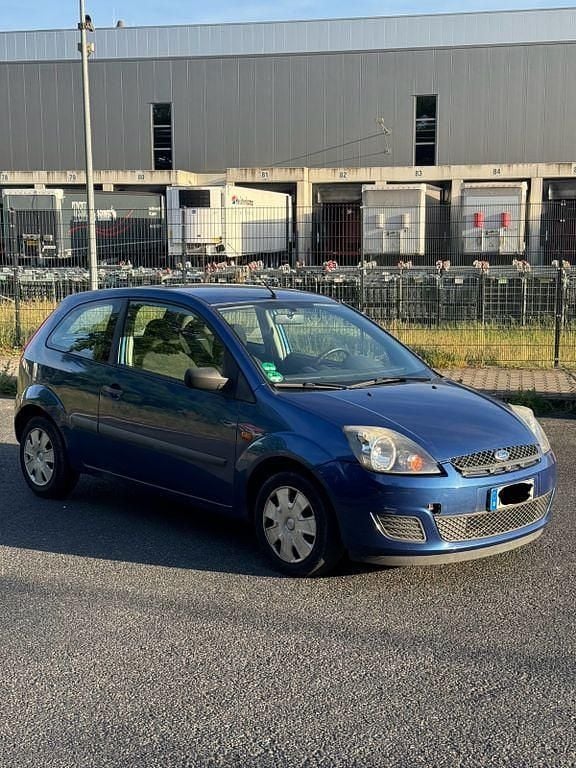 Gebraucht Ford Fiesta Fun X 69 PS (50 kW) 2007 Blau Kleinwagen