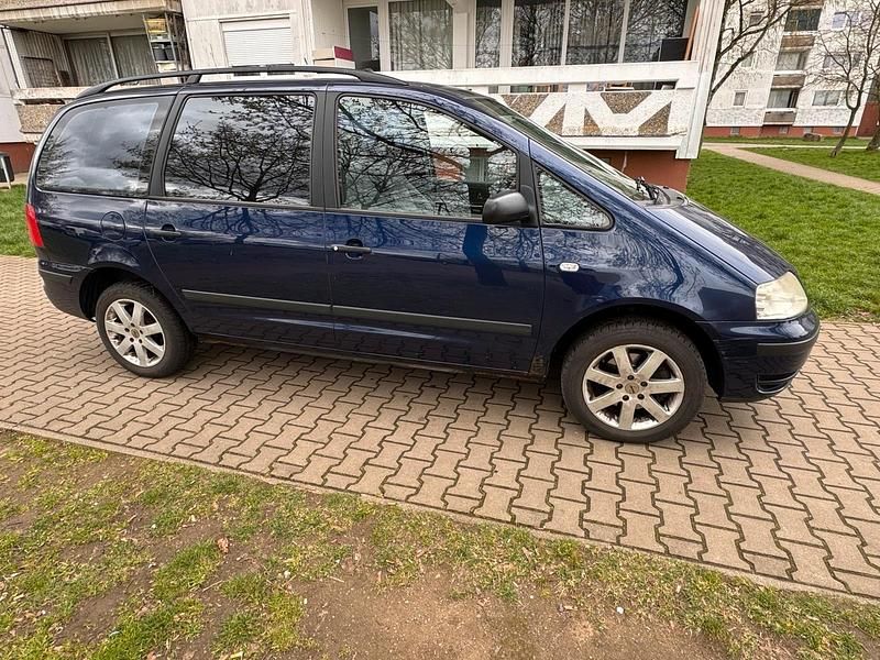 Gebraucht VW Sharan 116 PS (85 kW) 2003 Blau Van / Kleinbus