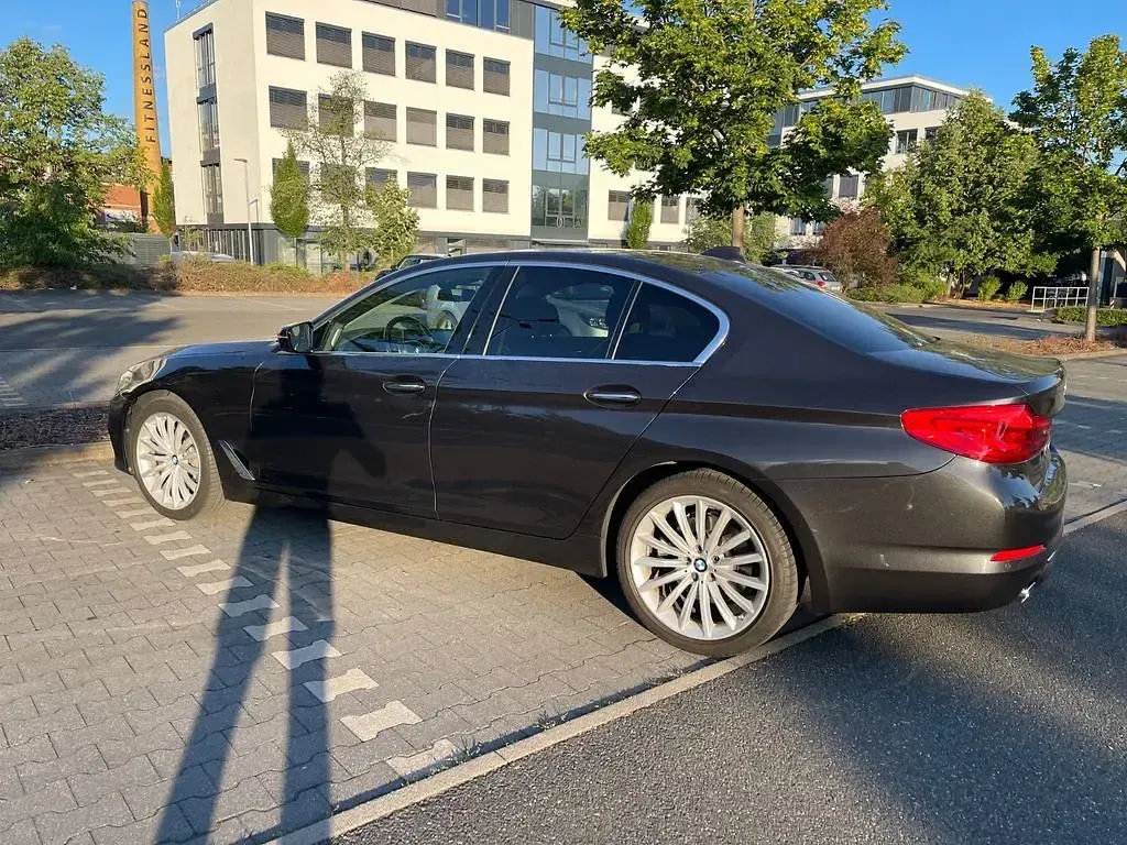 Gebraucht BMW 530 Luxury Line 252 PS (185 kW) 2017 Limousine