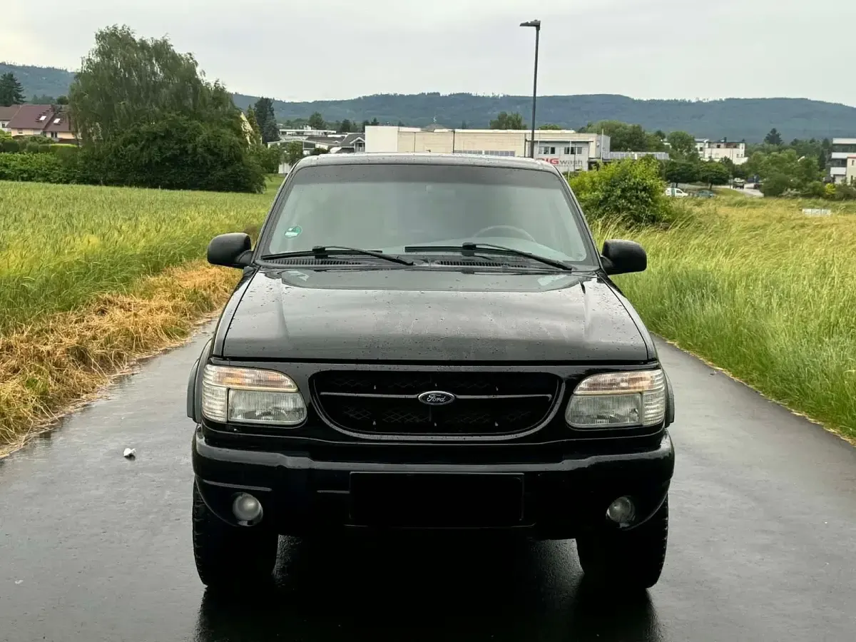 Gebraucht Ford Explorer Limited 204 PS (150 kW) 2000 Schwarz SUV