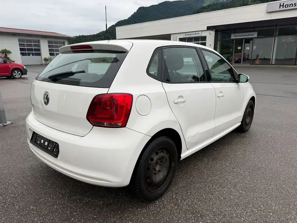 Gebraucht VW Polo Trendline 69 PS (50 kW) 2012 Weiß Kleinwagen