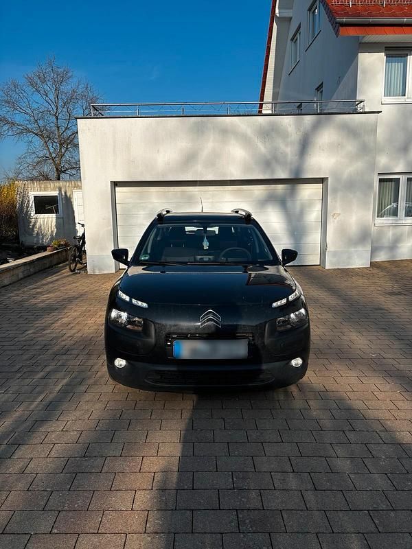 Gebraucht Citroën C4 Cactus 86 PS (63 kW) 2017 Schwarz Kleinwagen
