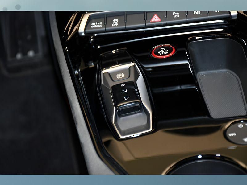 Gebraucht Audi e-tron 439 kW (598 PS) 2024 Braun SUV