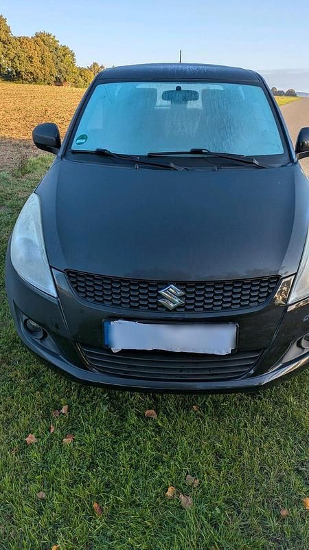 Schwarz Gebraucht 2011 Suzuki Swift Kleinwagen | 3.250 € (Fairer Preis) - Bild 1/4
