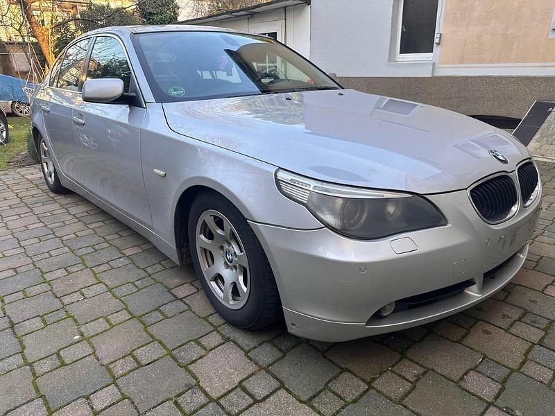 Gebraucht BMW 525 177 PS (130 kW) 2006 Silber Limousine