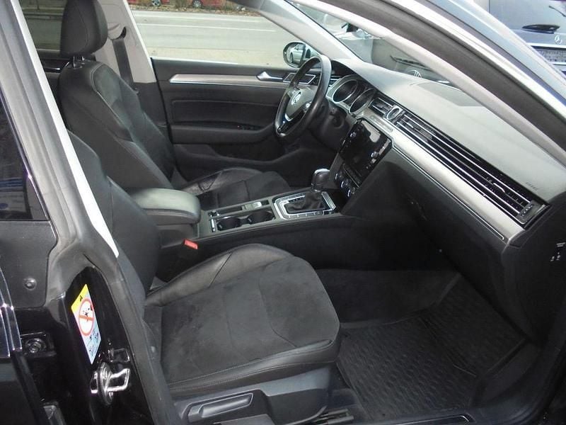 Gebraucht VW Arteon Elegance 150 PS (110 kW) 2018 Schwarz Limousine