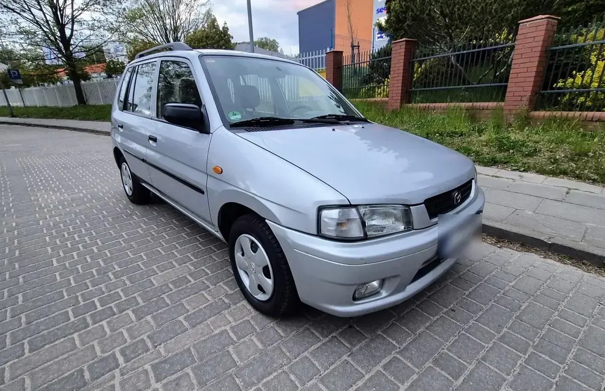 Gebraucht Mazda Demio 62 PS (45 kW) 1999 Silber Kleinwagen