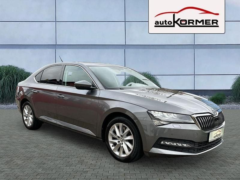 Grau Gebraucht 2022 Skoda Superb Style Limousine | 29.989 € (Fairer Preis) - Bild 1/4