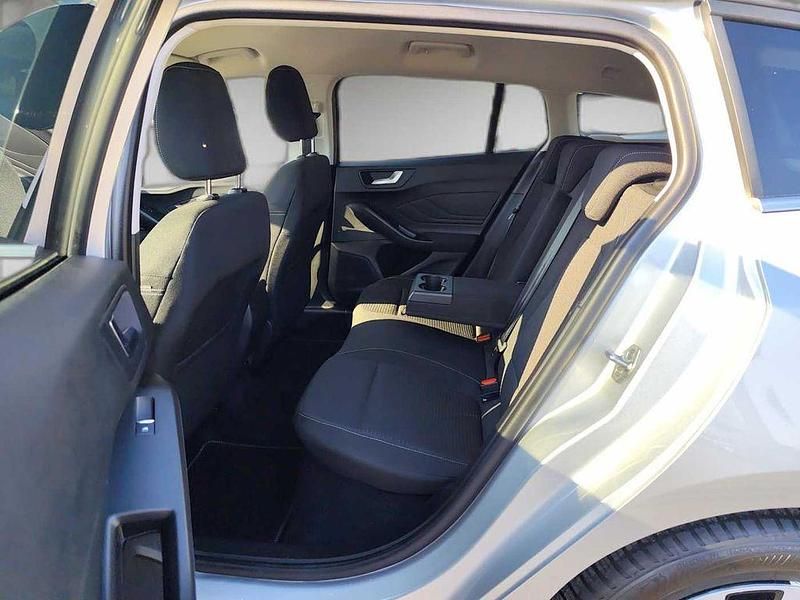 Gebraucht Ford Focus Titanium X 125 PS (91 kW) 2025 Silber Limousine
