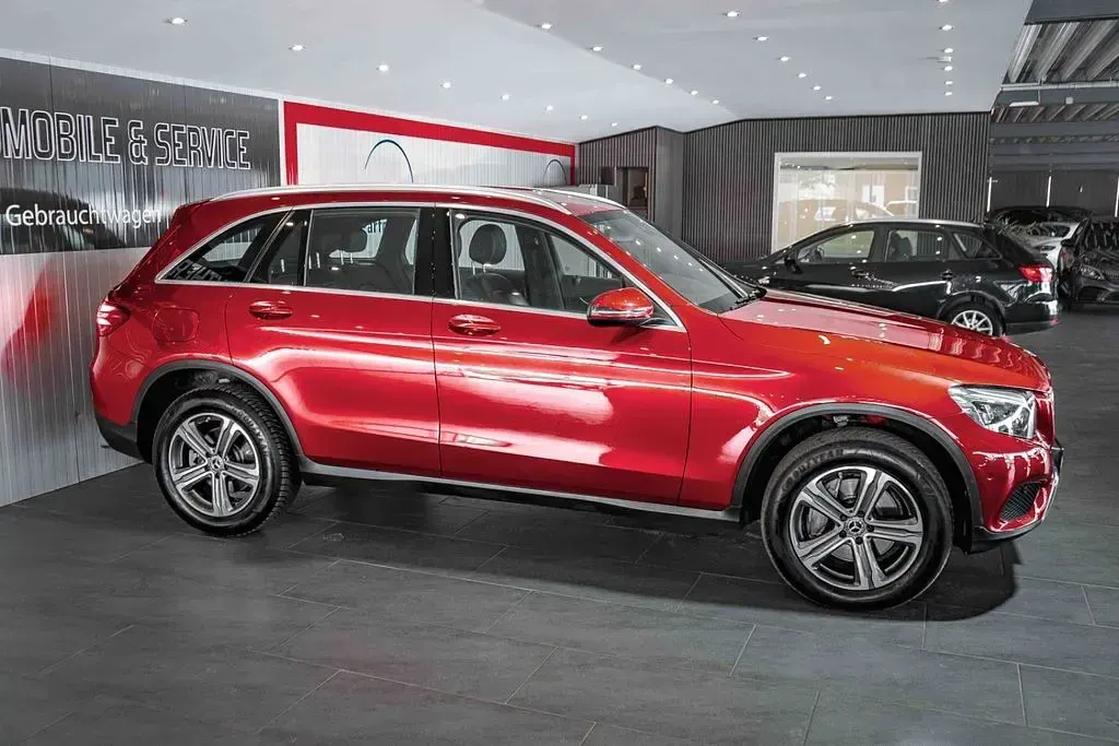 Gebraucht Mercedes GLC220 170 PS (125 kW) 2016 Rot SUV