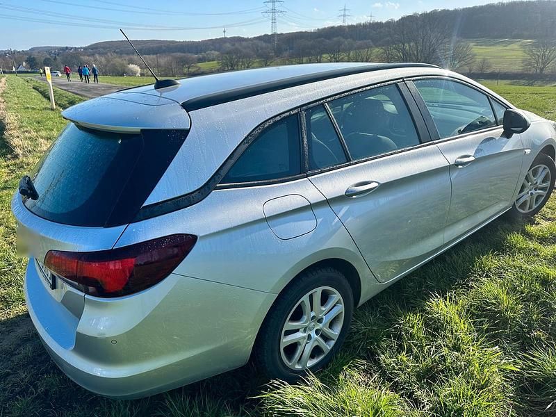 Gebraucht Opel Astra 105 PS (77 kW) 2020 Silber Kombi