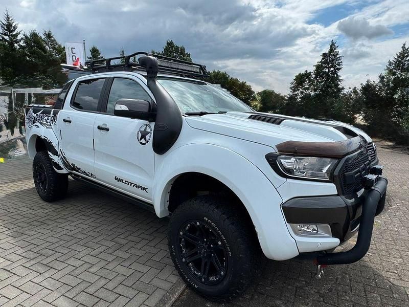 Weiß Gebraucht 2017 Ford Ranger Wildtrack Abholung | 33.500 € (Etwas zu teuer) - Bild 1/4