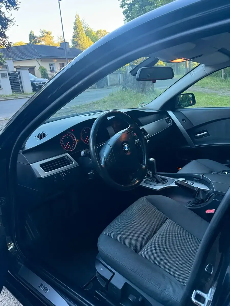 Gebraucht BMW 520 170 PS (125 kW) 2004 Schwarz Limousine