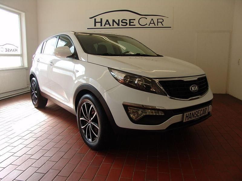 Weiß Gebraucht 2015 Kia Sportage SUV | 11.490 € (Guter Preis) - Bild 1/4