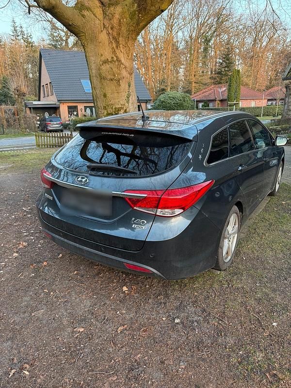 Gebraucht Hyundai i40 136 PS (100 kW) 2014 Grau Kombi