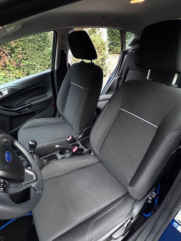 Gebraucht Ford Fiesta SYNC Edition 101 PS (74 kW) 2015 Blau Limousine