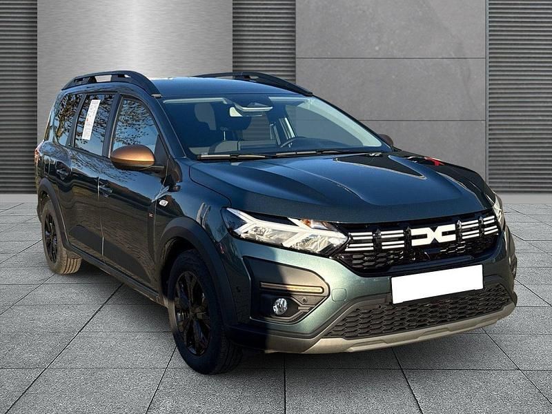 Używany Dacia Jogger Extreme 141 KM (103 kW) 2025 Minivan