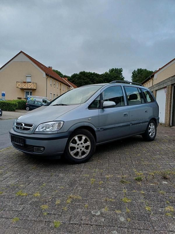 Gebraucht 2003 Opel Zafira Comfort Van / Kleinbus | 2.100 € (Fairer Preis) - Bild 1/4
