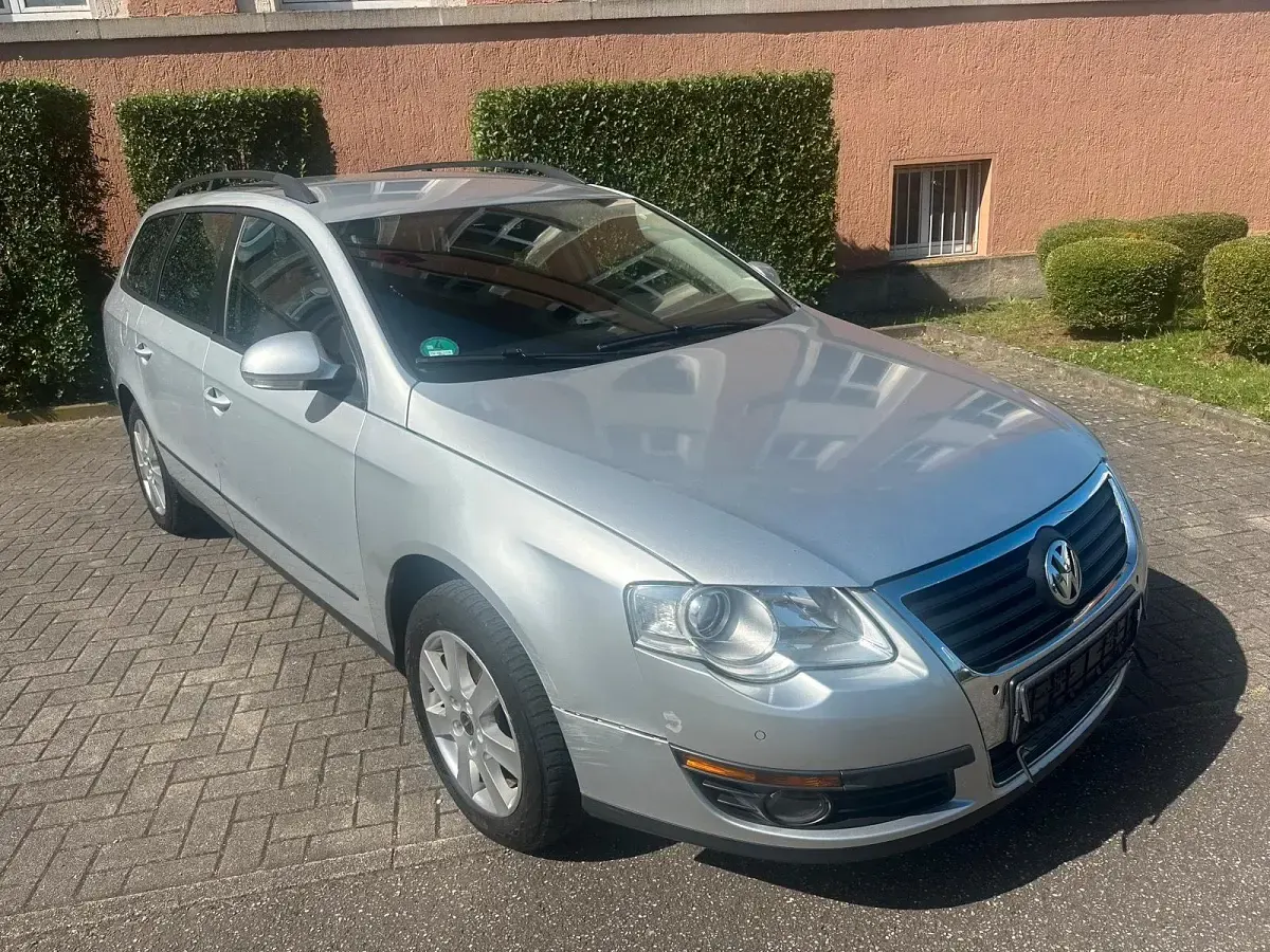 Gebraucht VW Passat 140 PS (102 kW) 2006 Silber Kombi