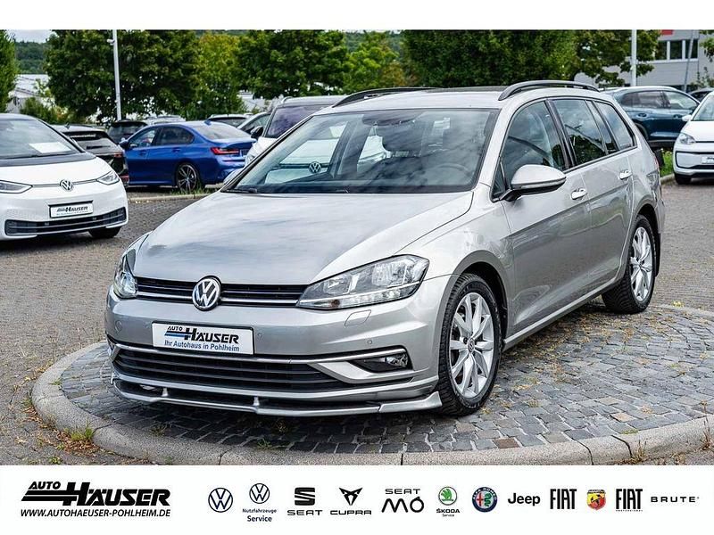 Silber Gebraucht 2018 VW Golf VII Comfortline Kombi | 16.485 € (Fairer Preis) - Bild 1/4
