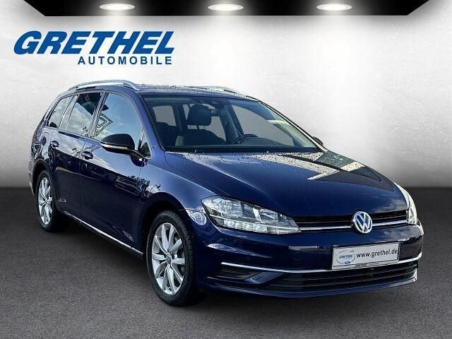 Blau Gebraucht 2020 VW Golf VII IQ Drive Kombi | 17.590 € (Fairer Preis) - Bild 1/4