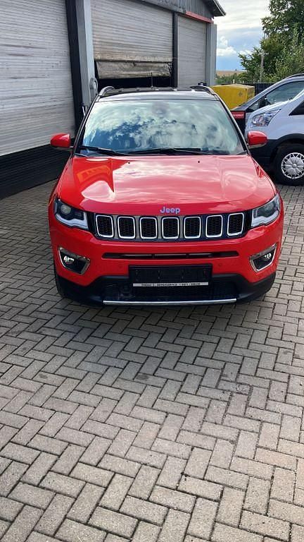 Gebraucht Jeep Compass Limited 150 PS (110 kW) 2021 Rot SUV