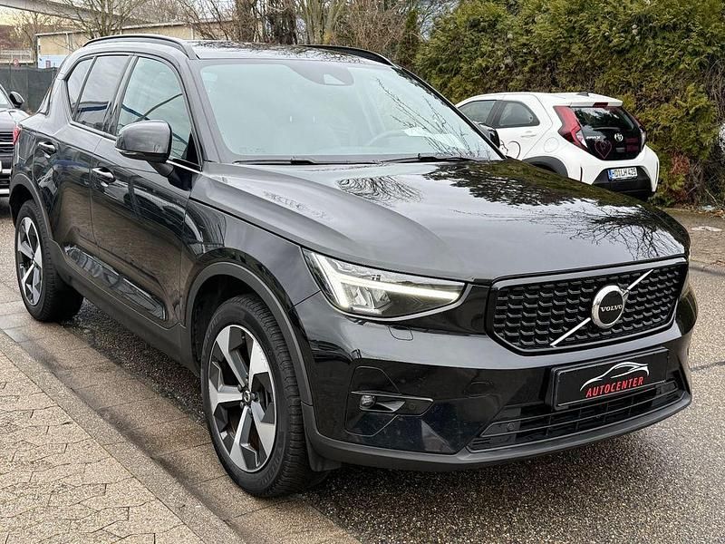 Gebraucht Volvo XC40 Plus 129 PS (94 kW) 2023 Schwarz SUV