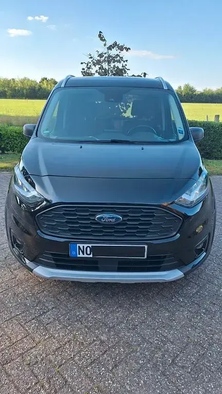 Gebraucht Ford Tourneo Titanium 120 PS (88 kW) 2021 Schwarz Van / Kleinbus