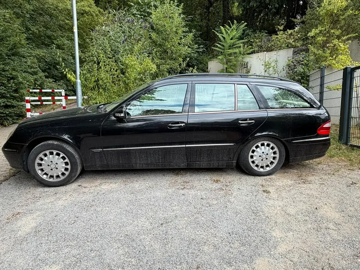 Gebraucht Mercedes E280 Elegance 231 PS (169 kW) 2005 Schwarz Kombi