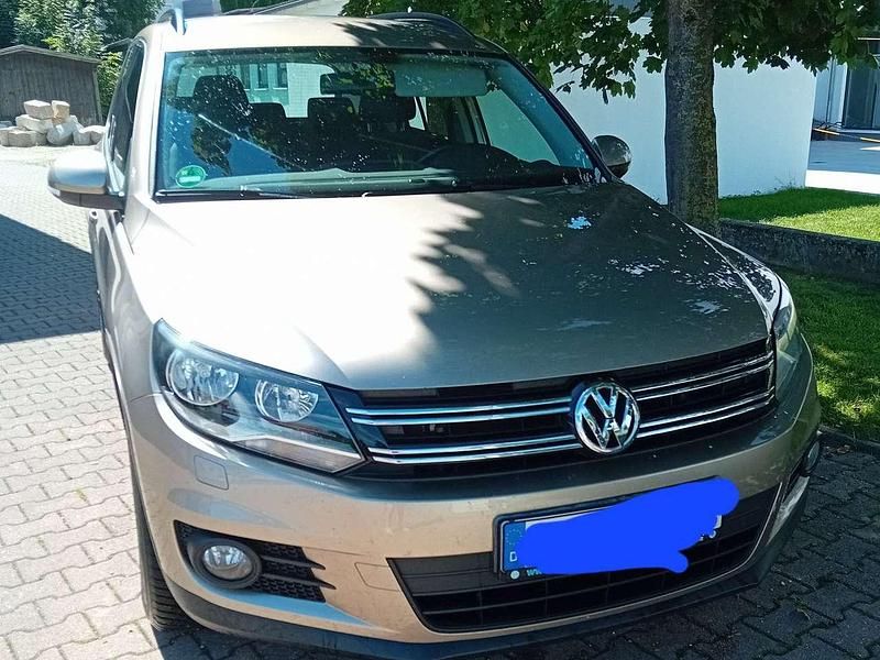 Bronze Gebraucht 2011 VW Tiguan Trendline SUV | 7.500 € - Bild 1/4