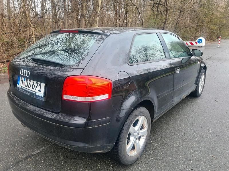 Gebraucht Audi A3 102 PS (75 kW) 2006 Schwarz Kleinwagen