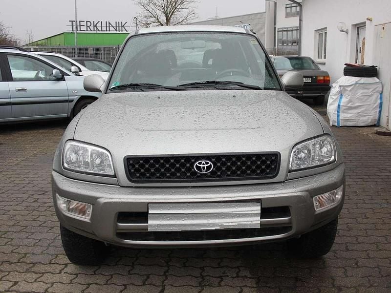 Gebraucht Toyota RAV4 128 PS (94 kW) 2000 Grau SUV