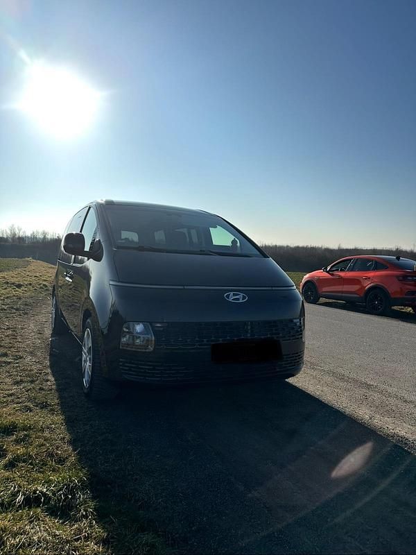 Gebraucht Hyundai Staria Prime 177 PS (130 kW) 2023 Blau Van / Kleinbus