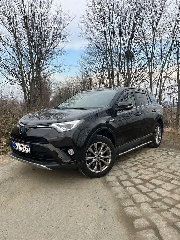 Gebraucht Toyota RAV4 Executive 197 PS (144 kW) 2017 SUV