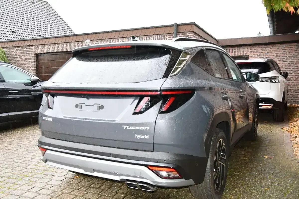 Neu Hyundai Tucson Prime 239 PS (175 kW) 2026 Grau SUV