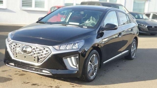 Phantom black Gebraucht 2021 Hyundai Ioniq Style Limousine | 20.990 € (Etwas zu teuer) - Bild 1/4
