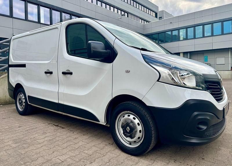 Gebraucht Renault Trafic 90 PS (66 kW) 2016 Weiß Van / Kleinbus
