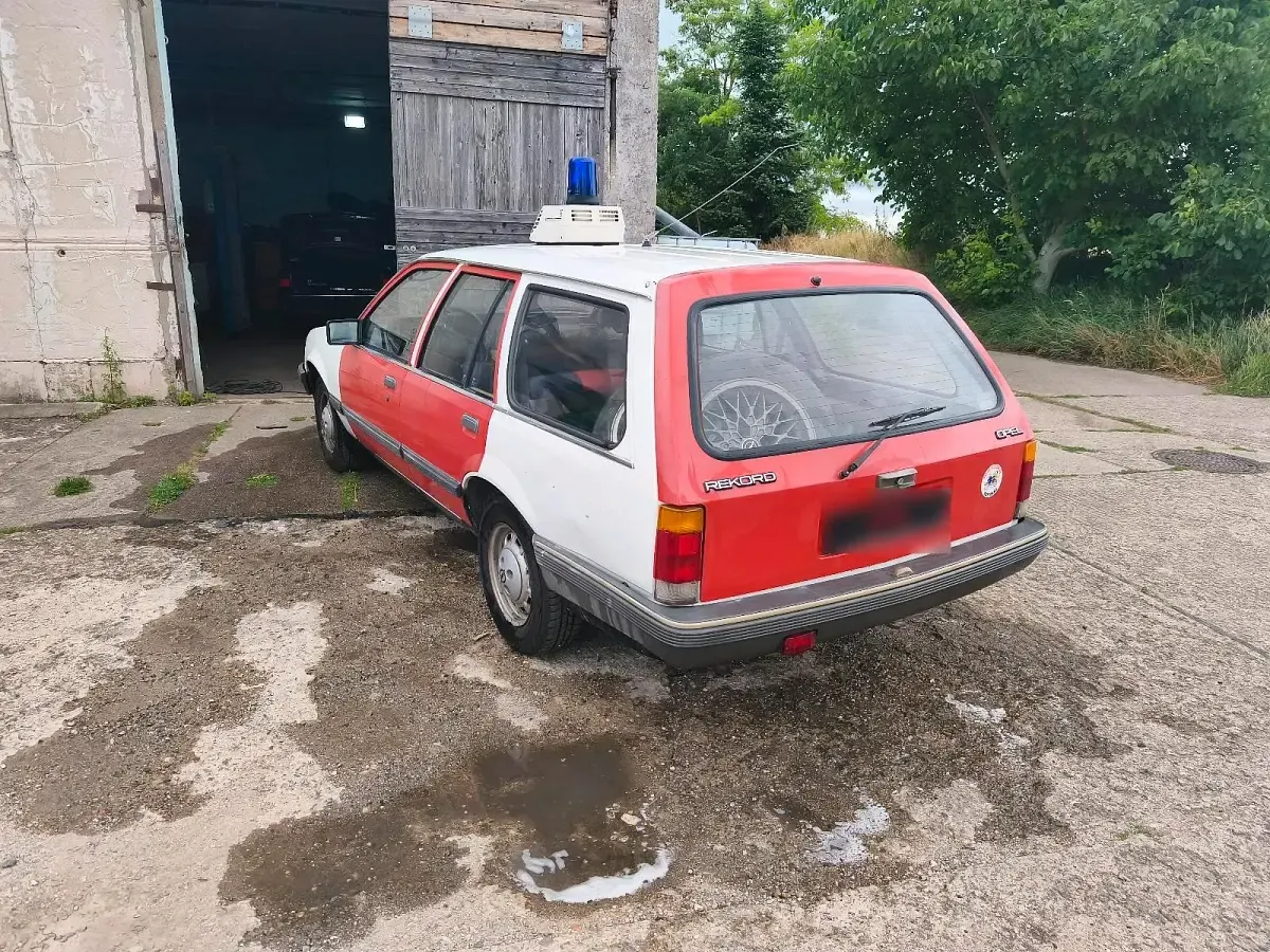 Gebraucht Opel Rekord 75 PS (55 kW) 1983 Kombi