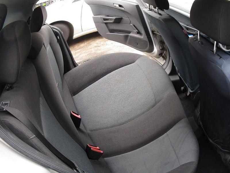 Gebraucht Opel Astra Edition 125 PS (91 kW) 2005 Silber Limousine