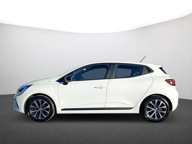 Gebraucht Renault Clio V Equilibre 67 PS (49 kW) 2023 Weiß Limousine