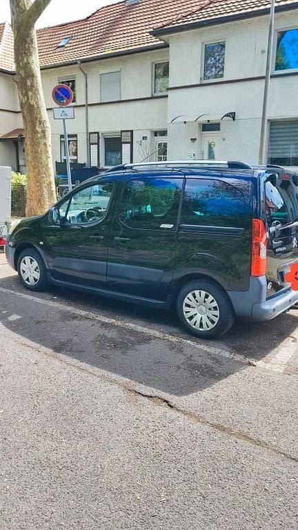 Second-hand Citroën Berlingo XTR 120 CP (88 kW) 2010 Negru Monovolum