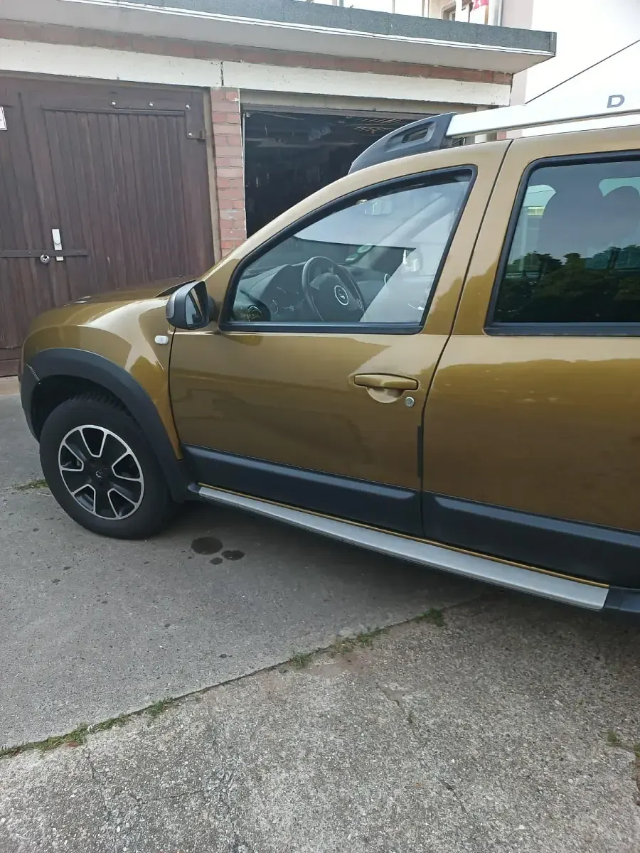 Gebraucht Dacia Duster 109 PS (80 kW) 2017 Gold SUV