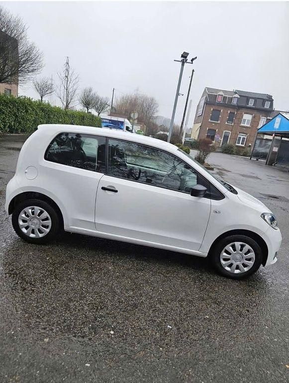 Używany Skoda Citigo Active 75 KM (55 kW) 2018 Biały Hatchback