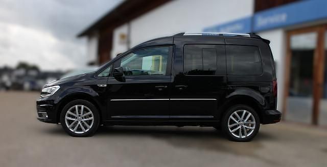 Gebraucht VW Caddy Highline 150 PS (110 kW) 2019 Deep black perleffekt Van / Kleinbus