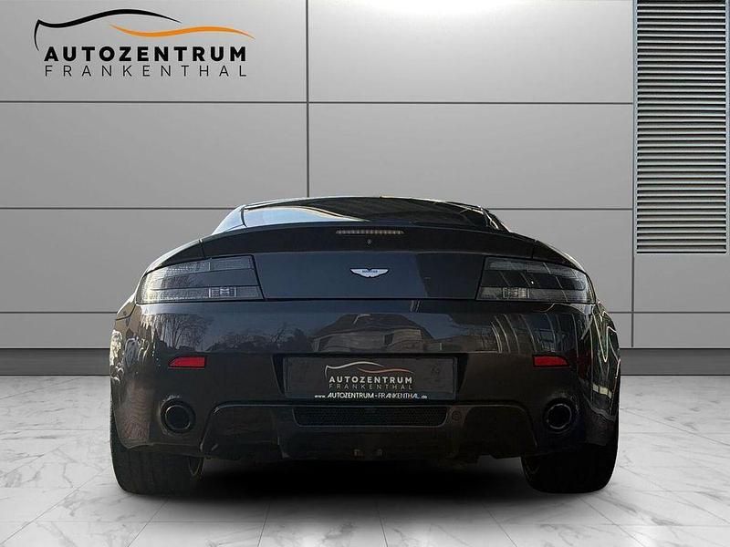 Gebraucht Aston Martin V12 Vantage 426 PS (313 kW) 2011 Schwarz Coupé